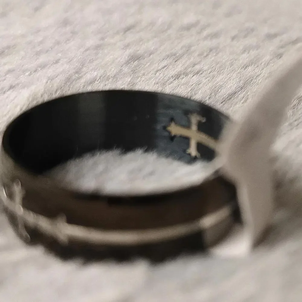Men's BaND‎ SIZE 12.5 Black Silvertone Cross Ring New Thumb Wedding Commitment